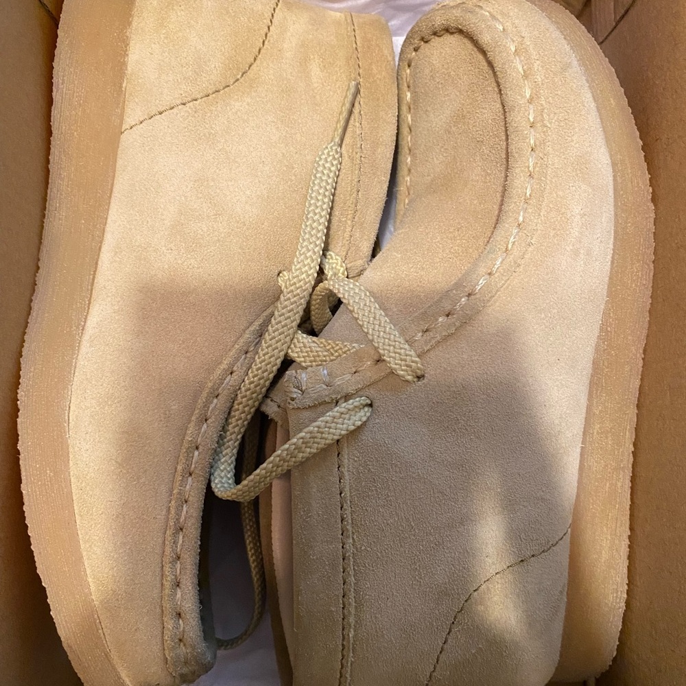 Clark wallabees